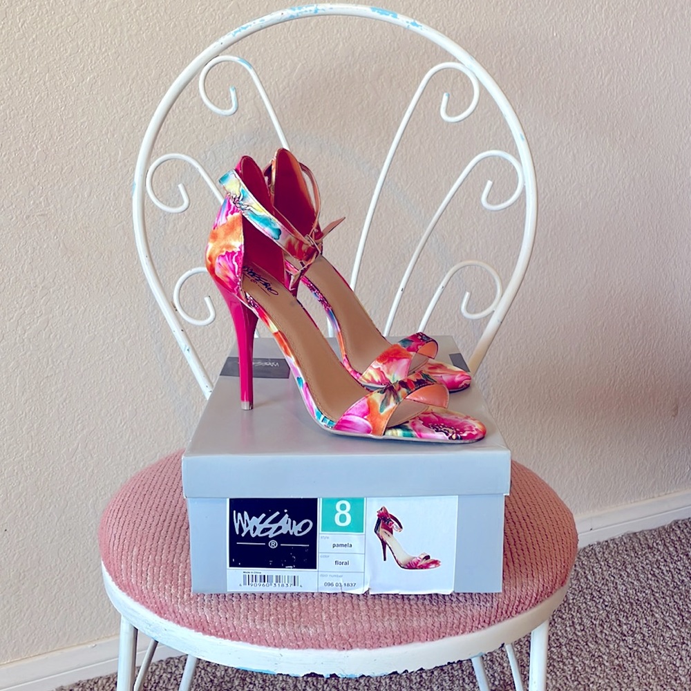 Mossimo Strappy Floral Sandal Heel Size 8